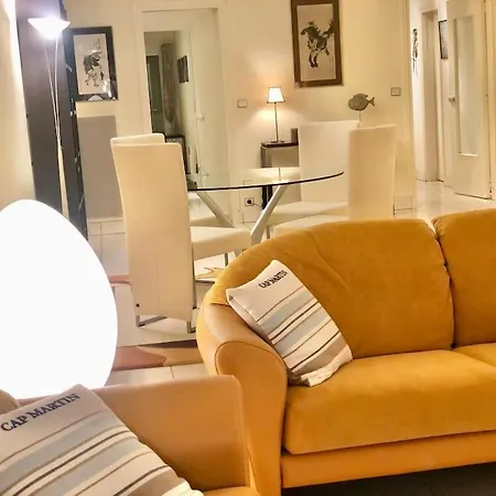 Splendide Et Spacieux Appartement, Face A La